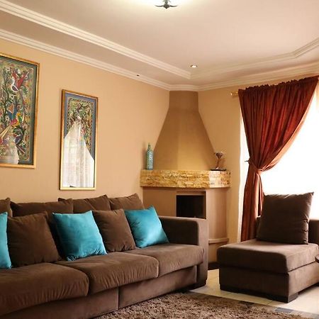 Cozy And Spacious Home With Incredible Location Cuenca Exterior foto